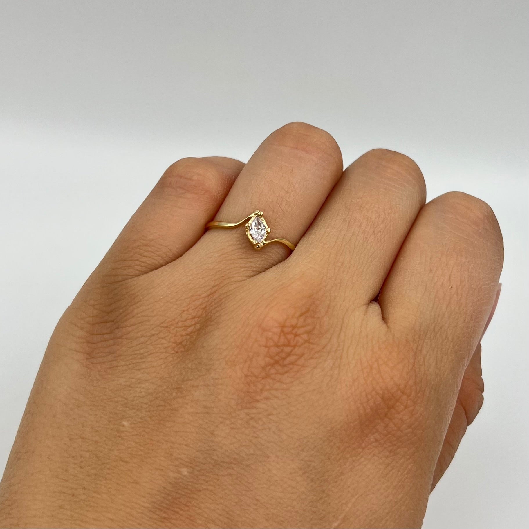 ANILLO CIRCON MARQUIZ BLANCO ORO AMARILLO 18K / TALLA 6/5 / 1,15 GR / 1,2 MM