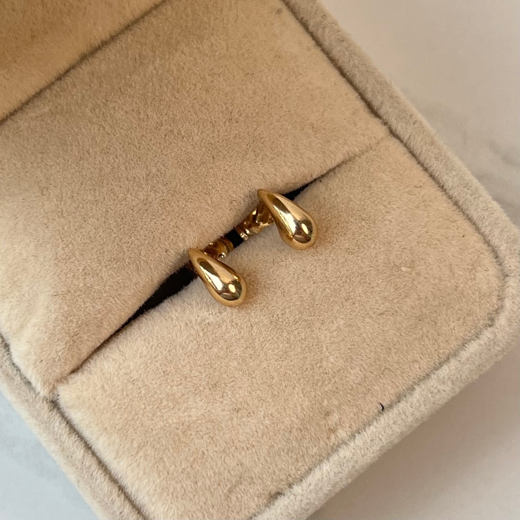 TOPOS GOTA  ORO AMARILLO 18K 0,61 GR / 3 MM