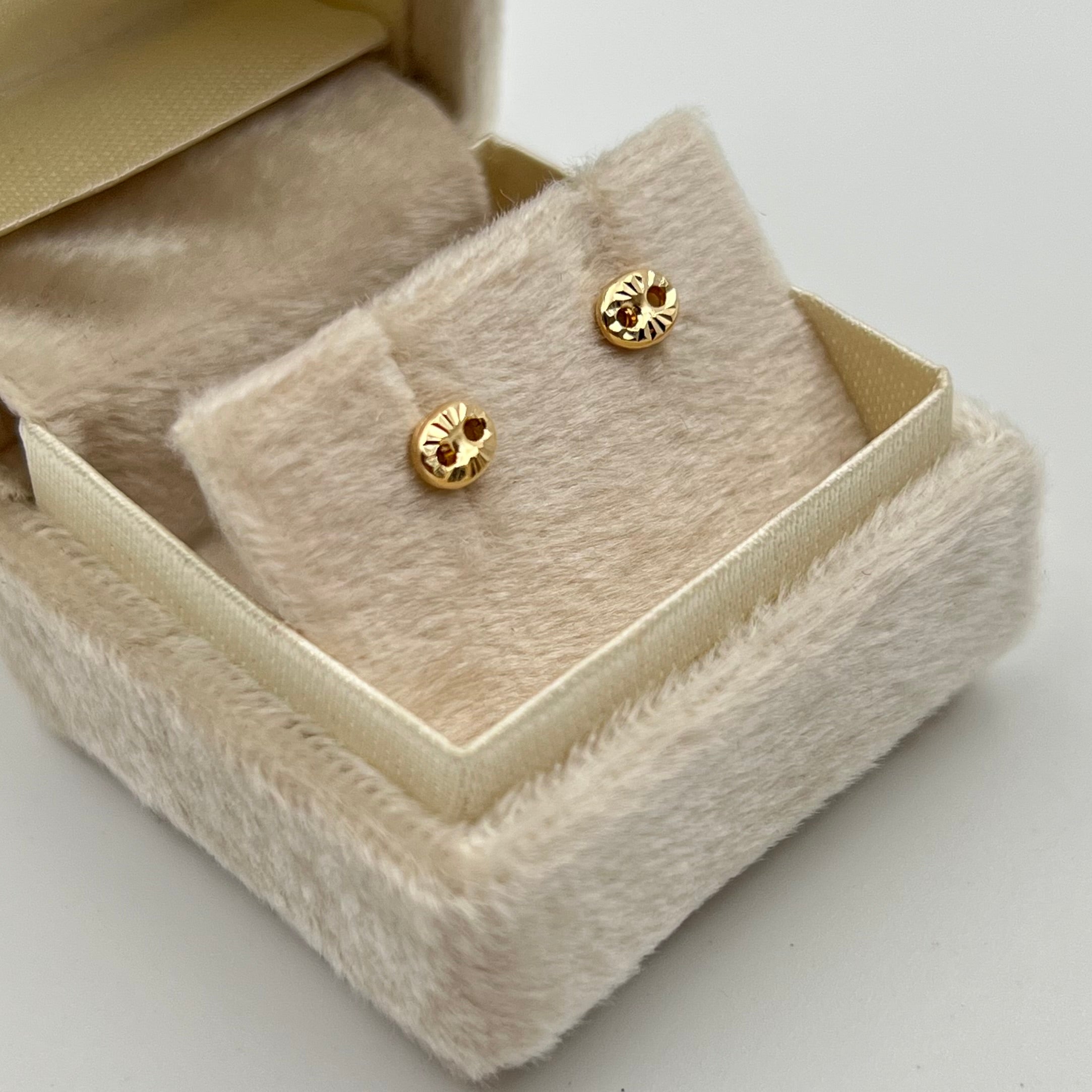 TOPOS GC DIAMANTADO ORO AMARILLO 18K 0,52 GR / 5 MM