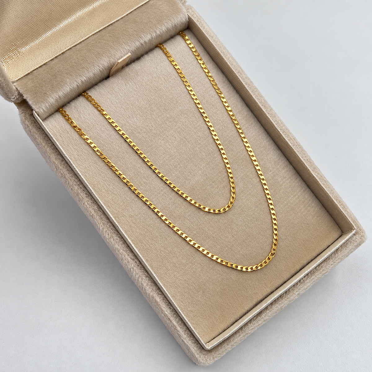 CADENA ITALY MINI CUBANA ORO AMARILLO 18K +3 / 2,33 GR / 1,5 MM / 60 CM