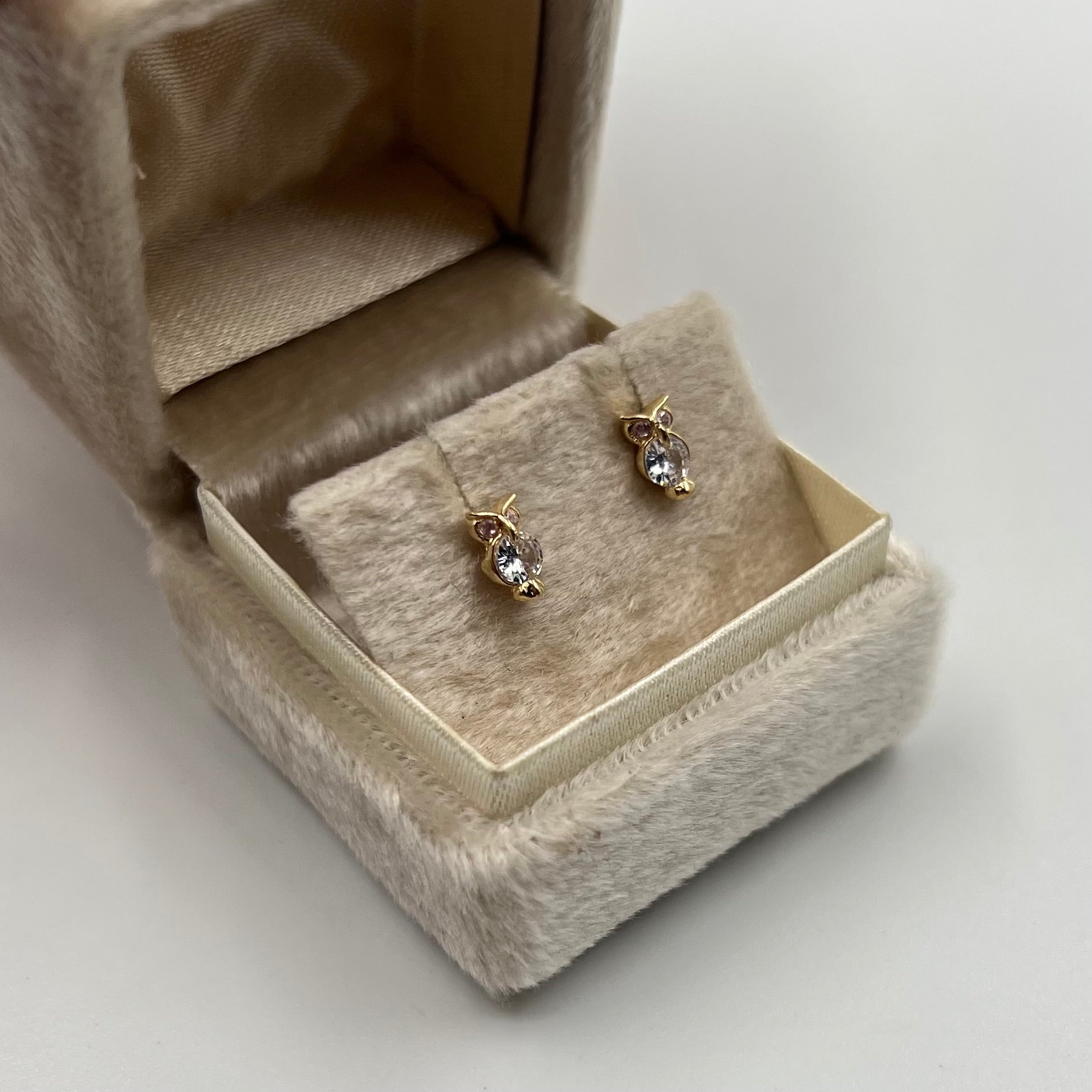 TOPOS BUHO  ORO AMARILLO 18K 1,15 GR / 4 MM