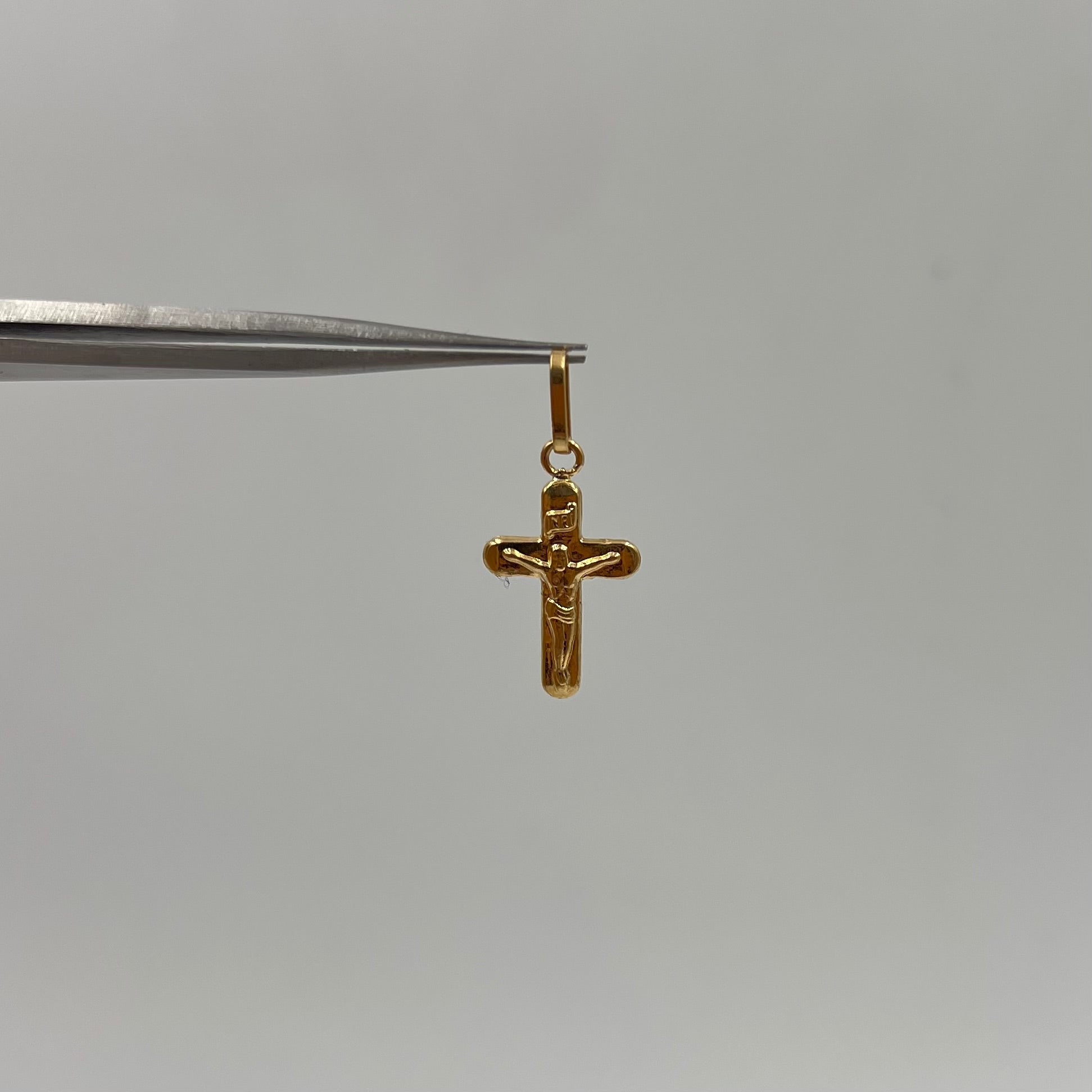 DIJE CRUZ ORO AMARILLO 18K 0,51 GR / 2 MM / 1,9 CM