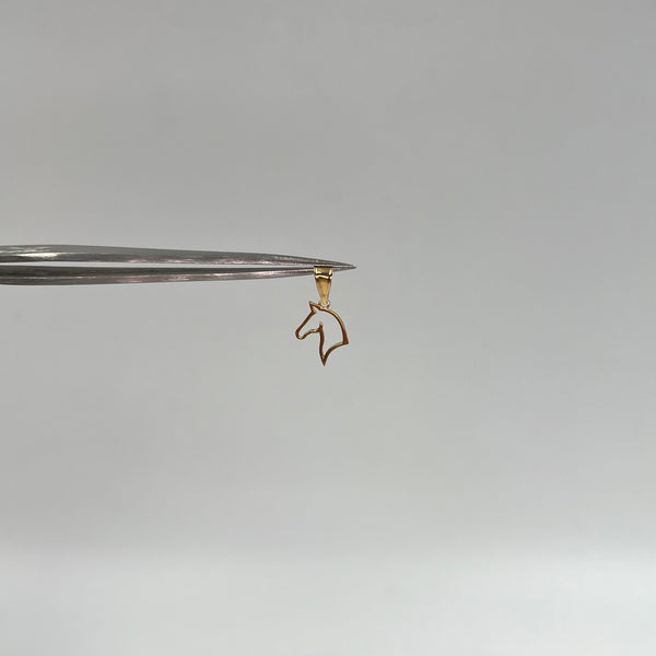 DIJE CABALLO SILUETA  ORO AMARILLO 18K 0,33 GR / 9 MM / 1,2 CM