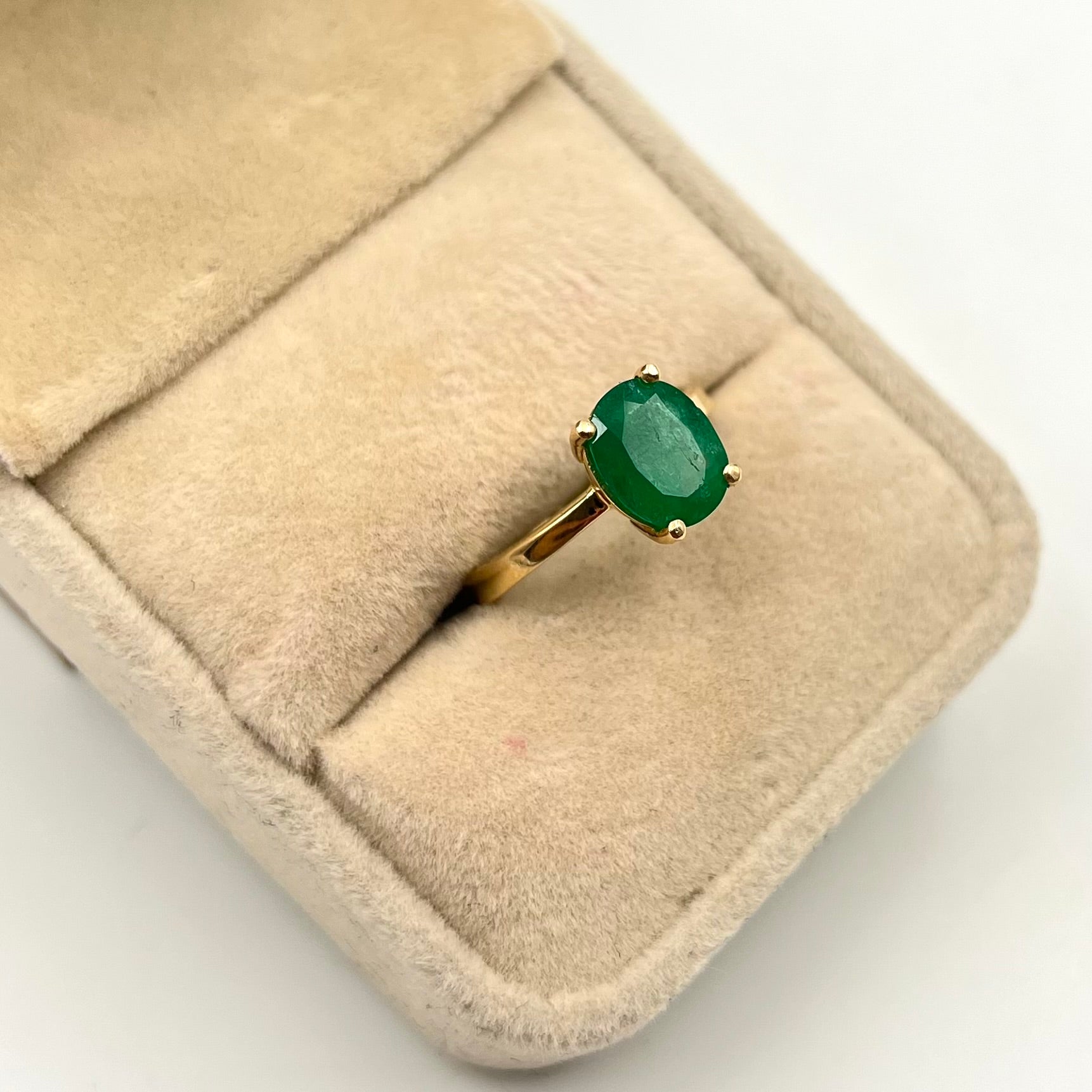 ANILLO ESMERALDA 2.24 CT ORO AMARILLO 18K / TALLA 6 2/4 / 3.32 GR