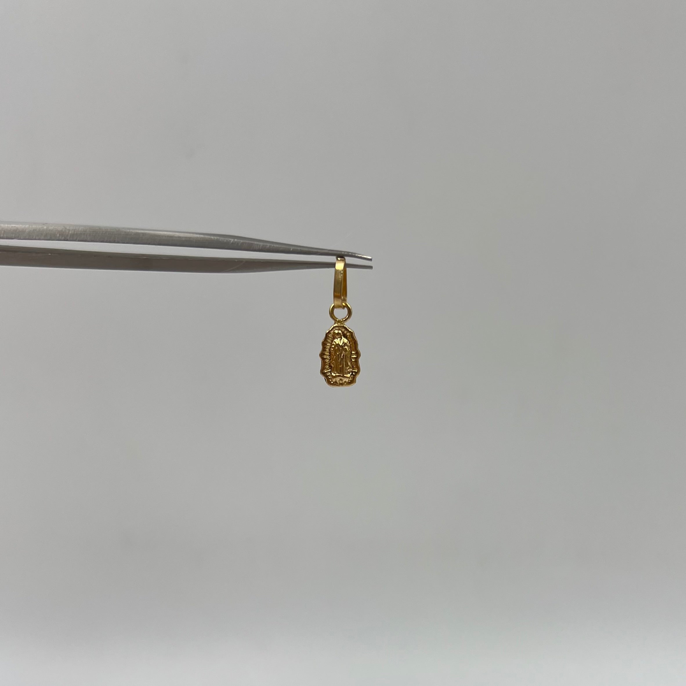DIJE FIGURA GUADALUPE ORO AMARILLO 18K 0,28 GR / 5,19 MM / 1,1 CM