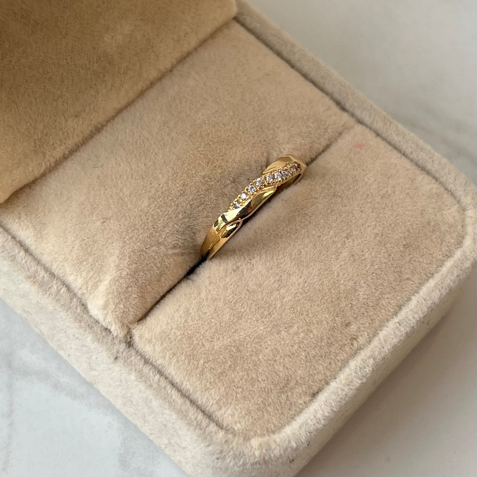 ANILLO TRENZADO CIRCON BLANCO ORO AMARILLO 18K / TALLA 4/3/4 / 1,25 GR / 1,3 MM
