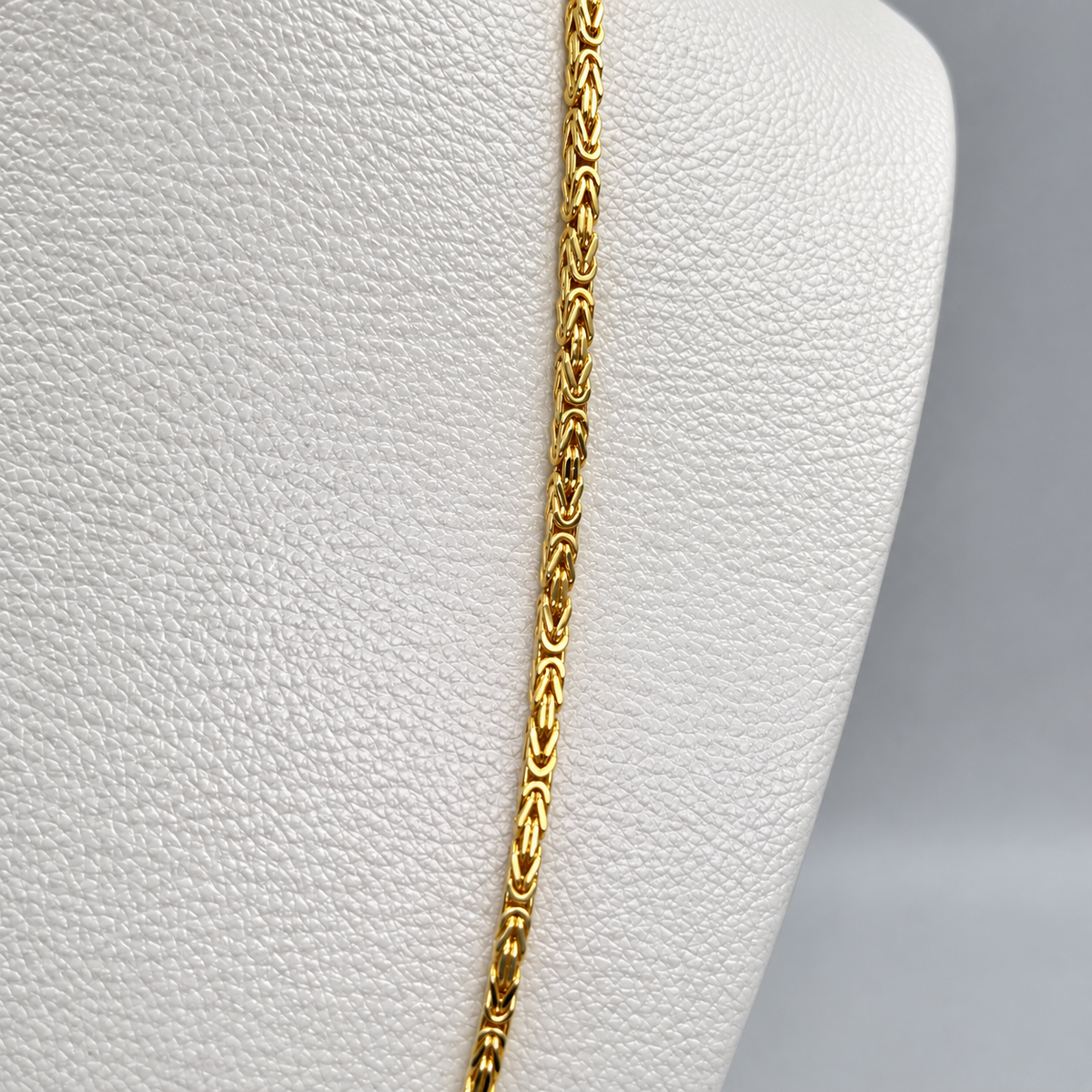 CADENA ITALY BIZANTINO ORO AMARILLO 18K 22,68 GR / 3,2 MM / 60 CM