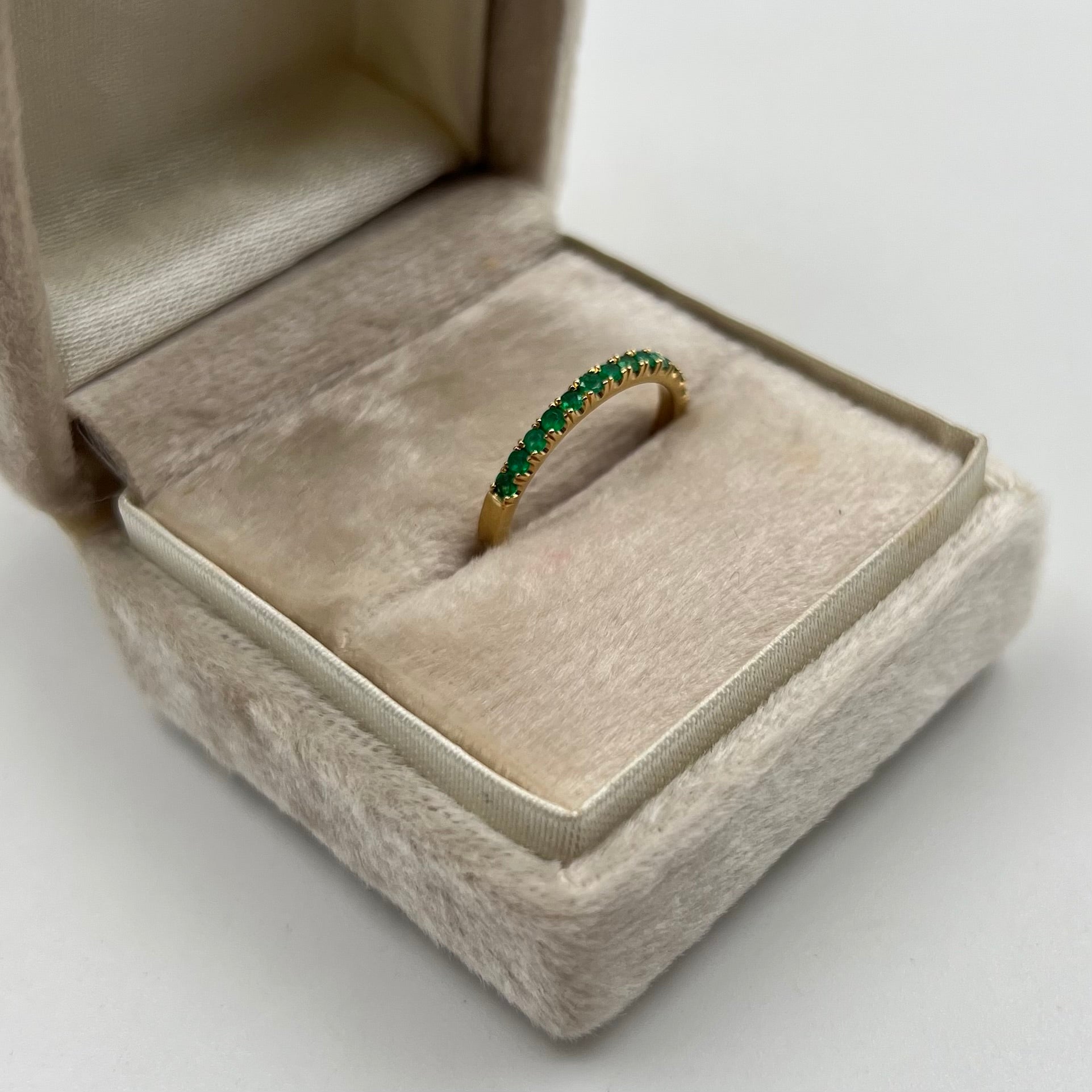 ANILLO CHURUMBELA ESMERALDA 0,56 CT ORO AMARILLO 18K / TALLA 6 3/4  / 2,09 GR (JOYA)