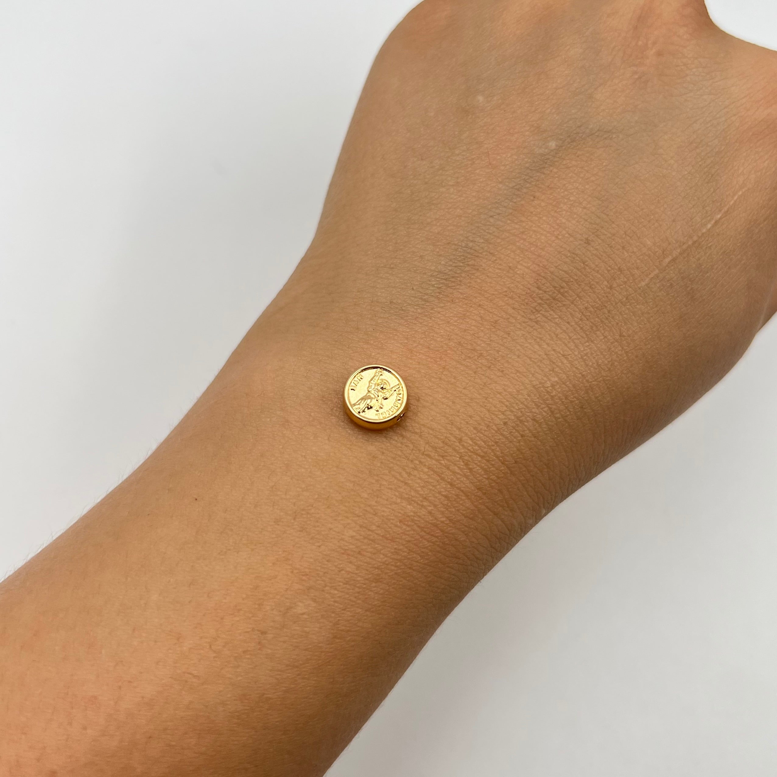 HERRAJE SAN GABRIEL  ORO AMARILLO 18K 0,43 GR / 0,9 CM