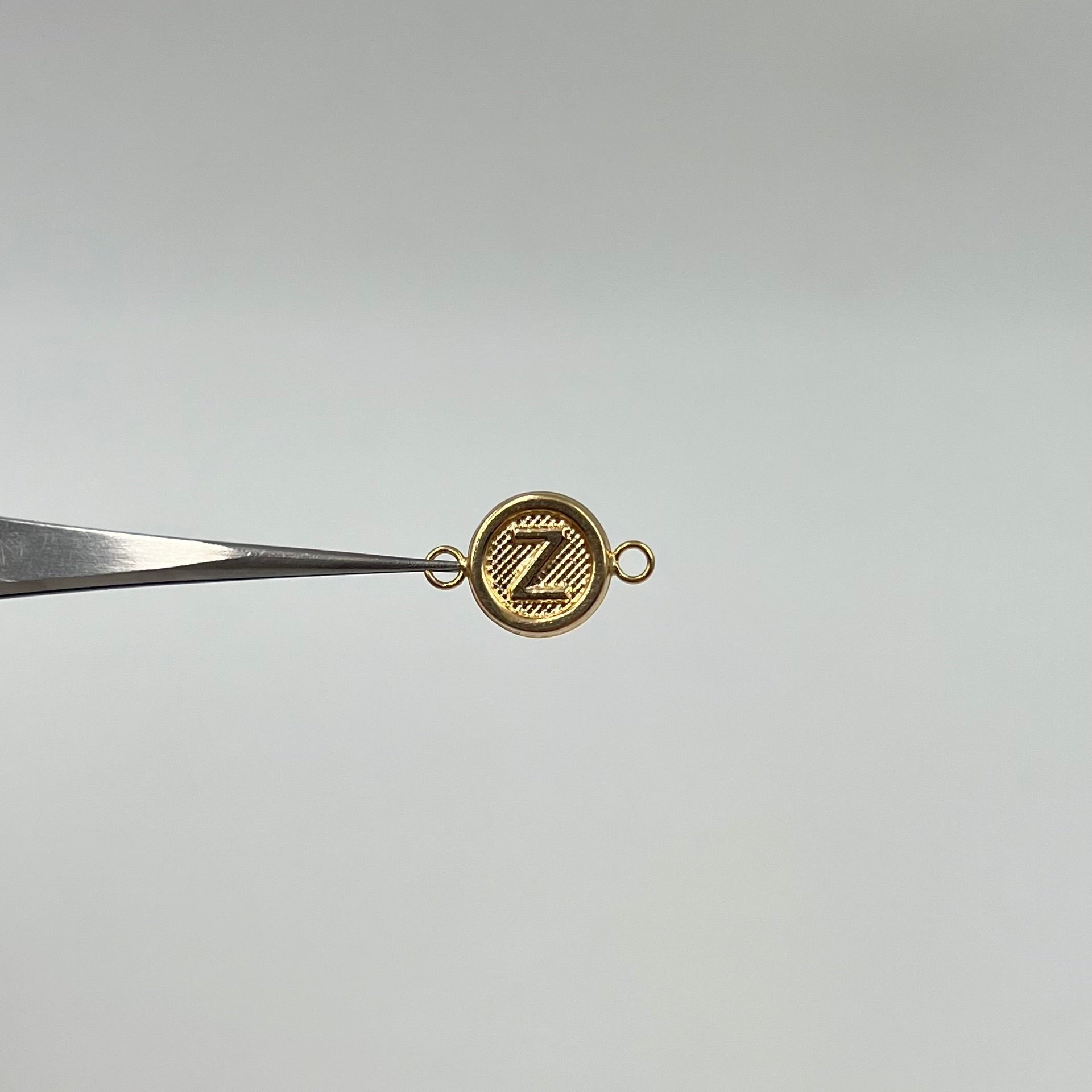 HERRAJE LETRA Z ORO AMARILLO 18K 0,52 GR / 1,6 CM