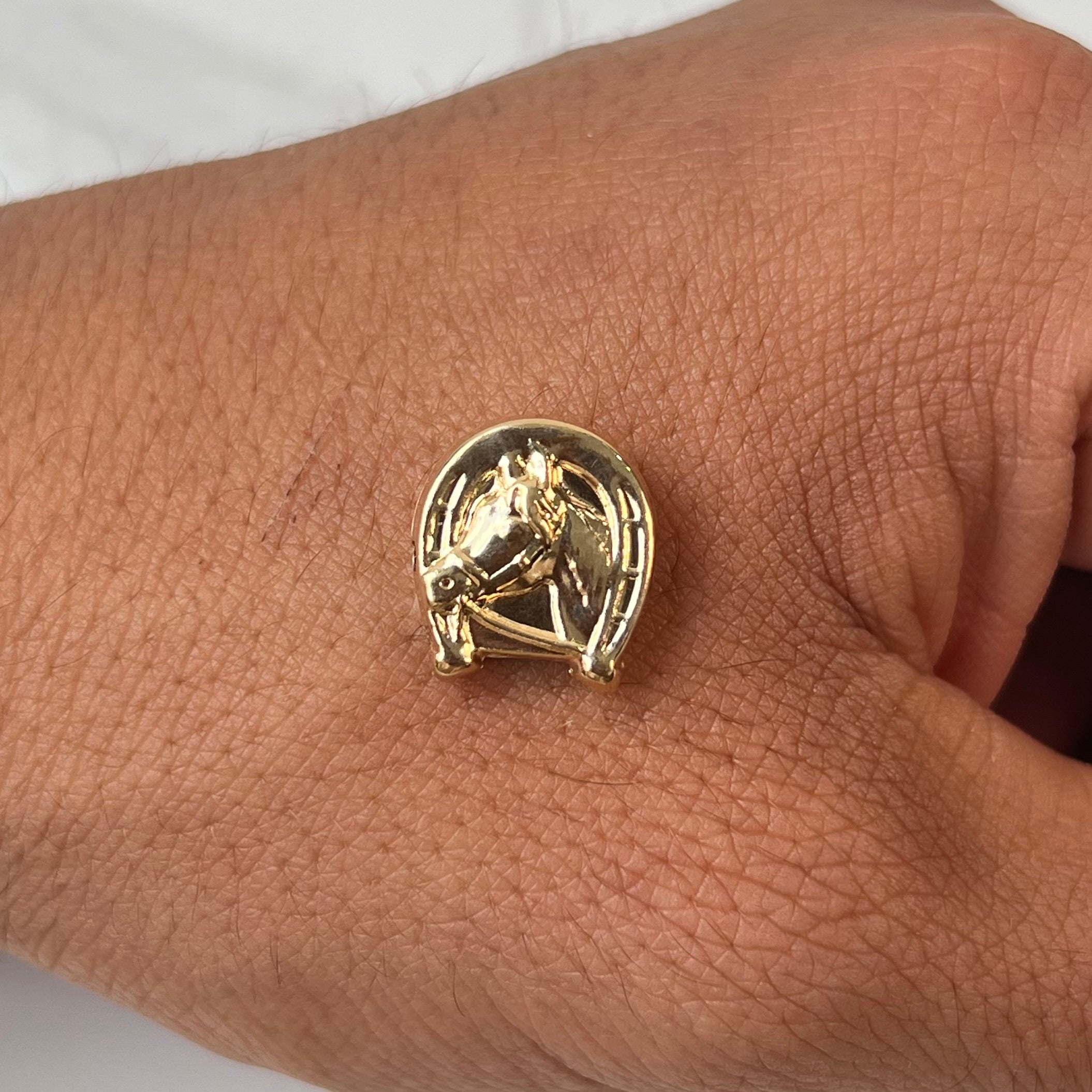HERRAJE CABALLO ORO AMARILLO 18K 1,06 GR / 1,5 CM