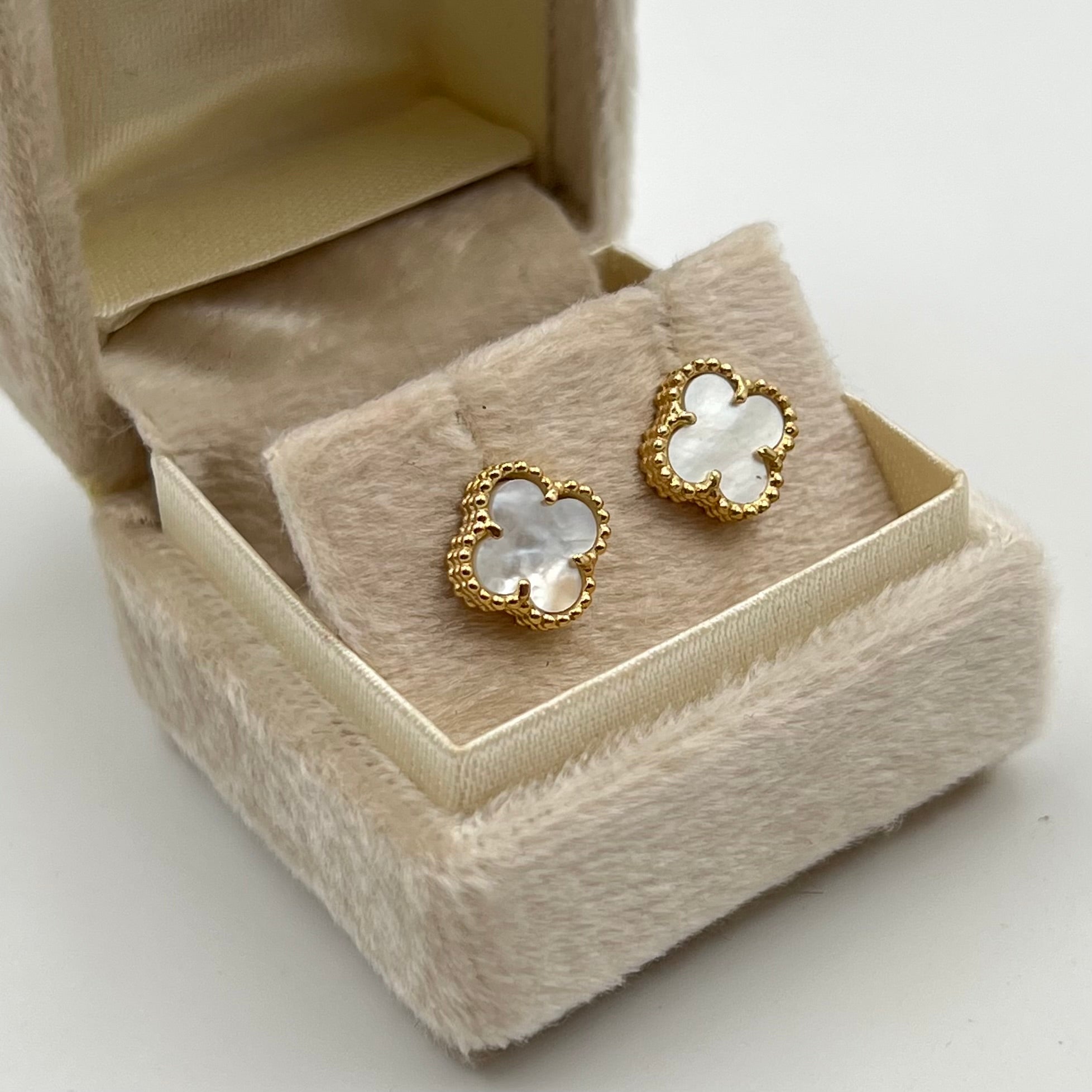 TOPOS TREBOL BLANCO  ORO AMARILLO 18K +2 / 2,43GR / 9 MM