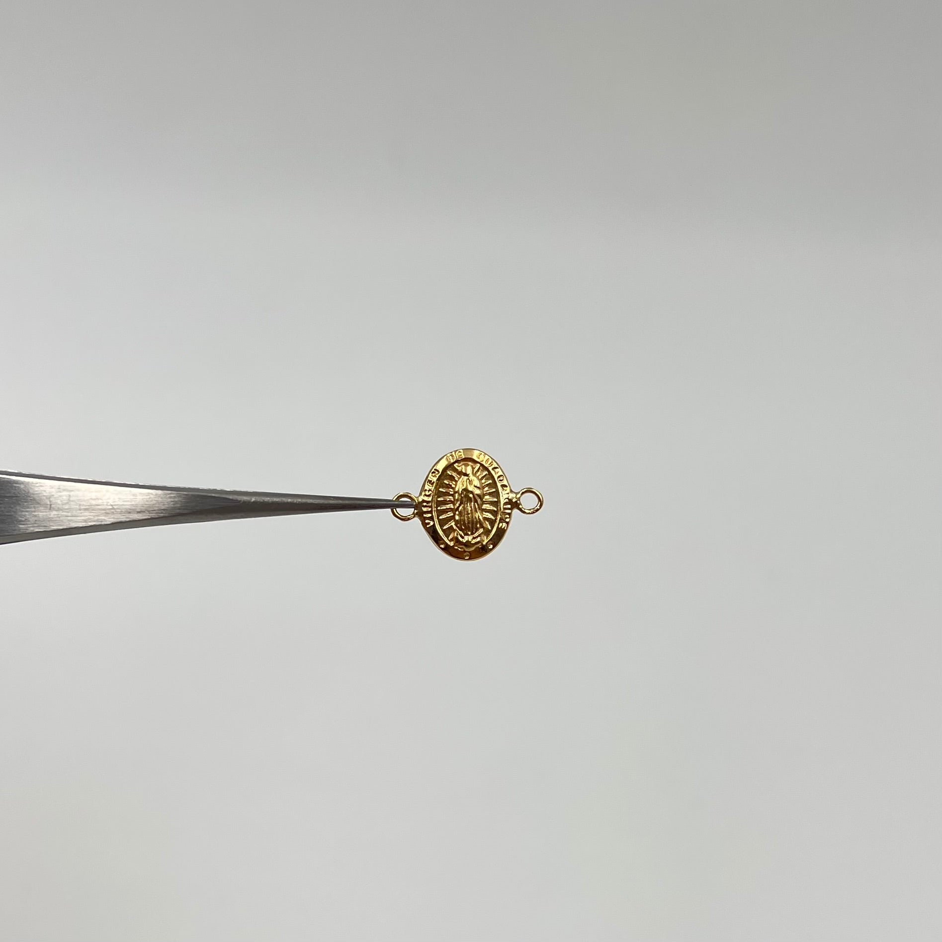 HERRAJE VIRGEN DE GUADALUPE ORO AMARILLO 18K 0,38 GR / 1,3 CM