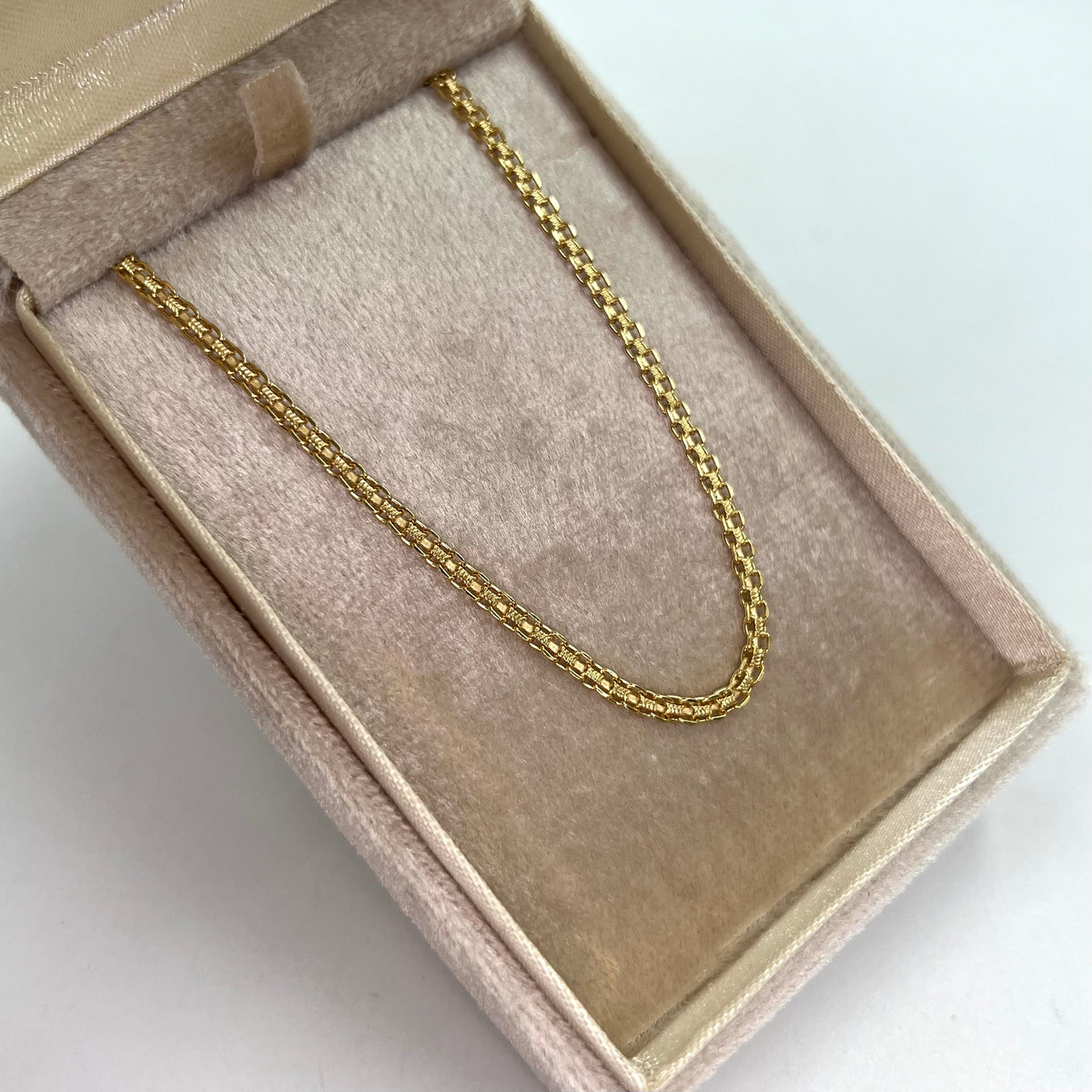 PULSO ITALY CHINO ORO AMARILLO 18K +3 / 2,42 GR / 2,4 MM / 19 CM