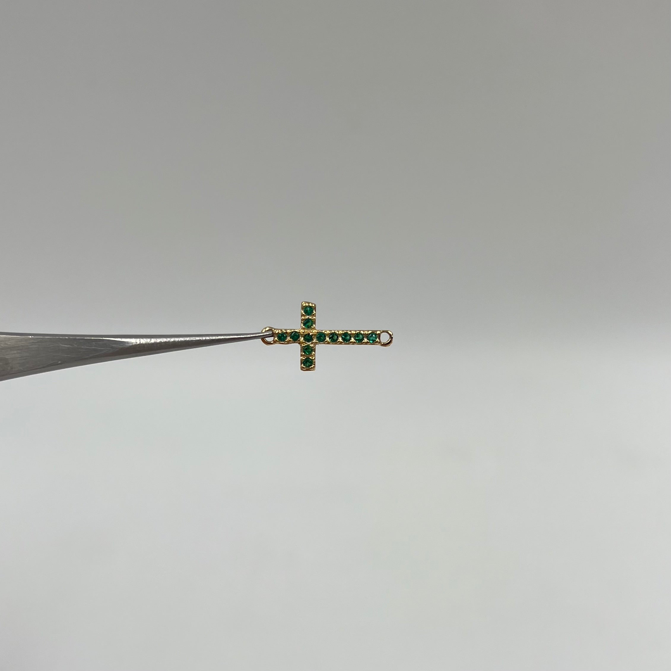 HERRAJE CRUZ CIRCON VERDE ORO AMARILLO 18K 0,76 GR / 1,6 CM