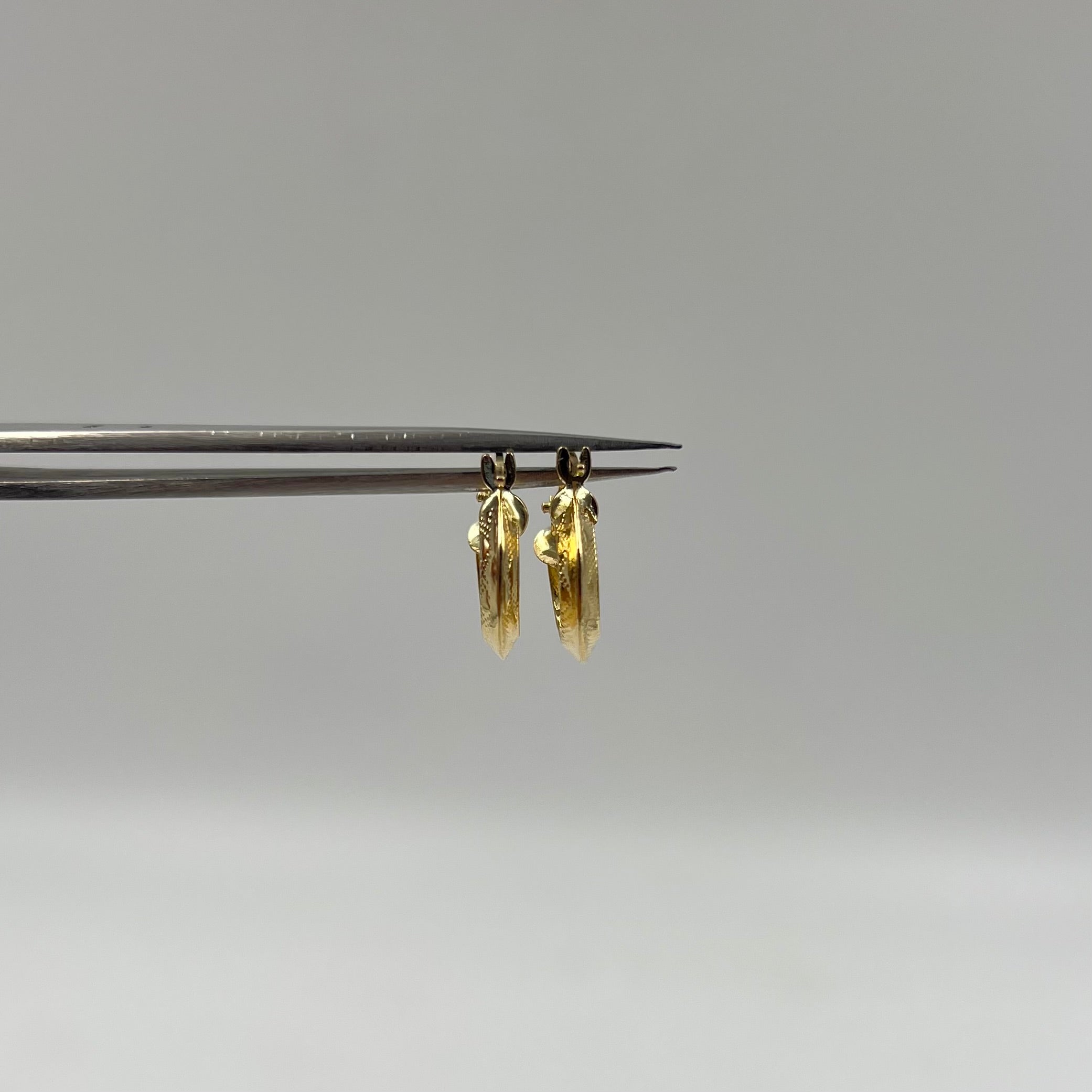 CANDONGA MATEADA ORO AMARILLO 18K 1,22 GR / 1,2 CM