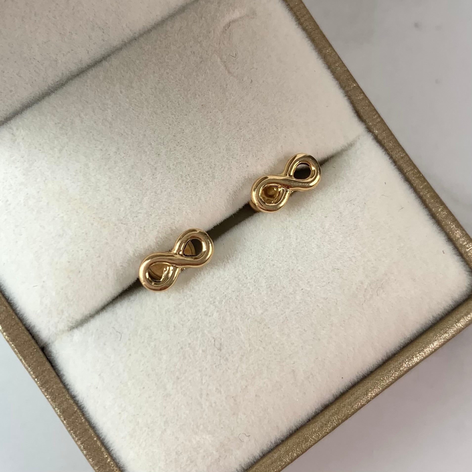 TOPOS INFINITO ORO AMARILLO 18K 0,51 GR / 3,5 MM