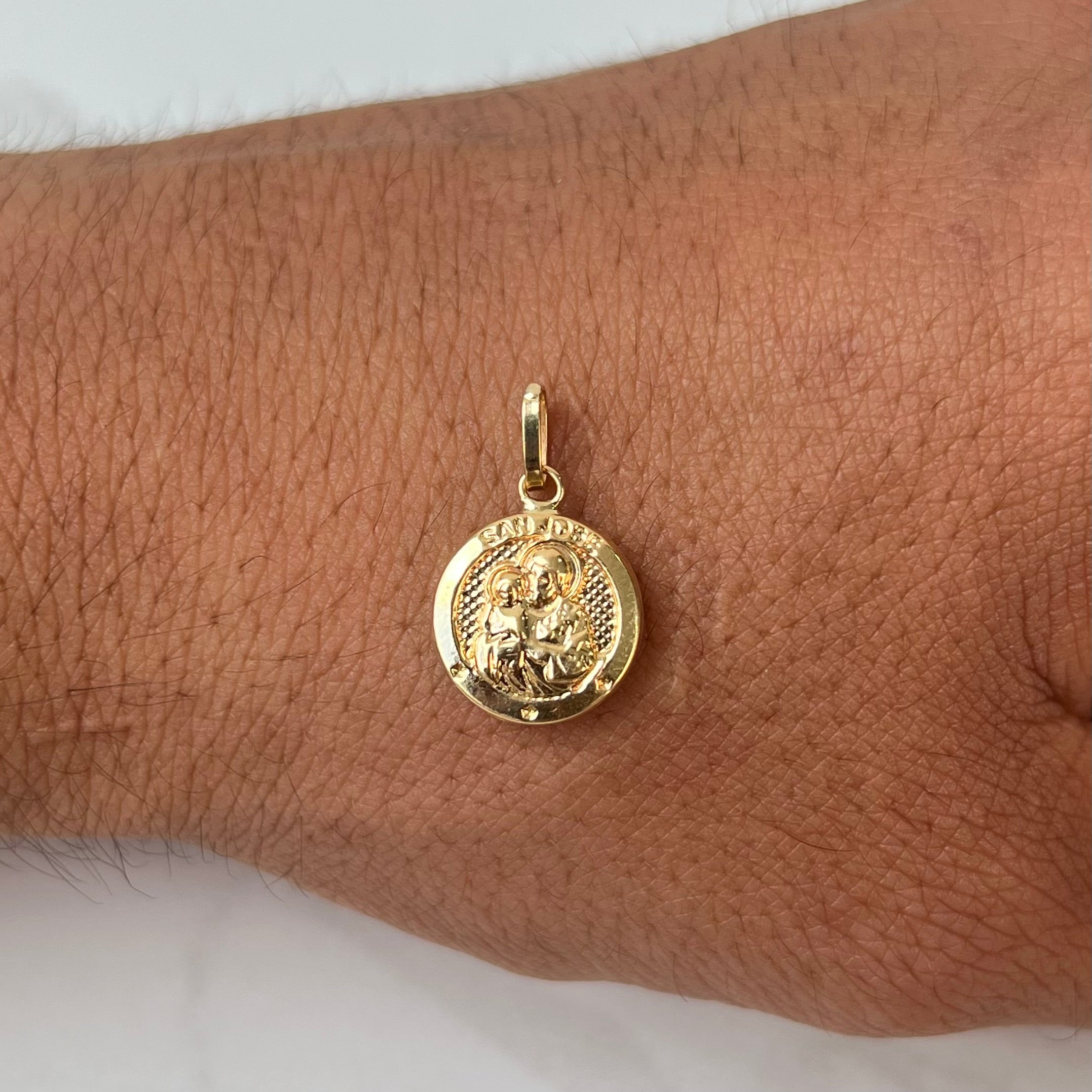 DIJE SAN JOSE ORO AMARILLO 18K 0,94 GR / 13 MM / 1,5 CM