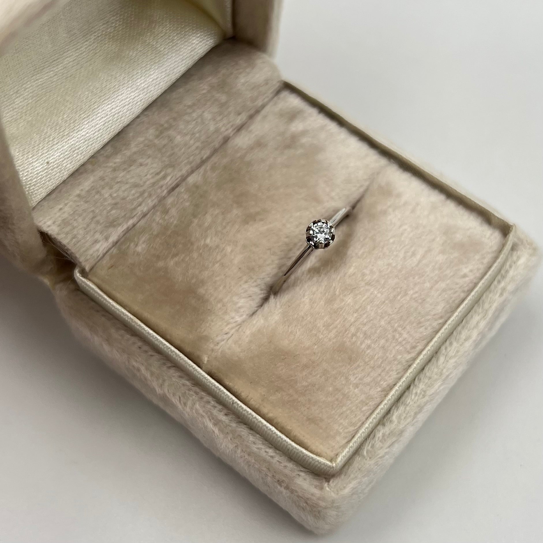 ANILLO SOLITARIO CIRCON BLANCO ORO BLANCO 18K / TALLA 5/ 1/4 / 1,09 GR / 1 MM