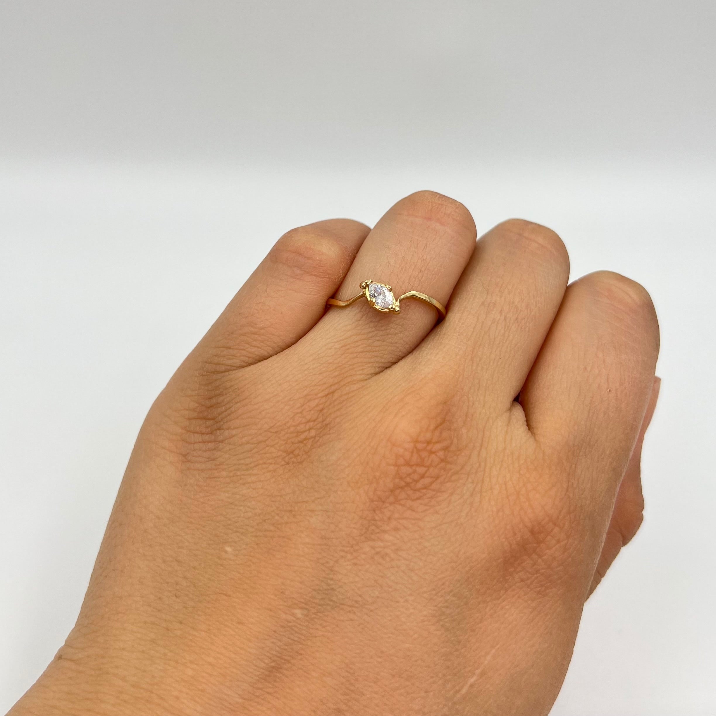 ANILLO CIRCON BLANCO MARQUIZ ORO AMARILLO 18K / TALLA 7/3/4 / 1,26 GR / 1,18 MM