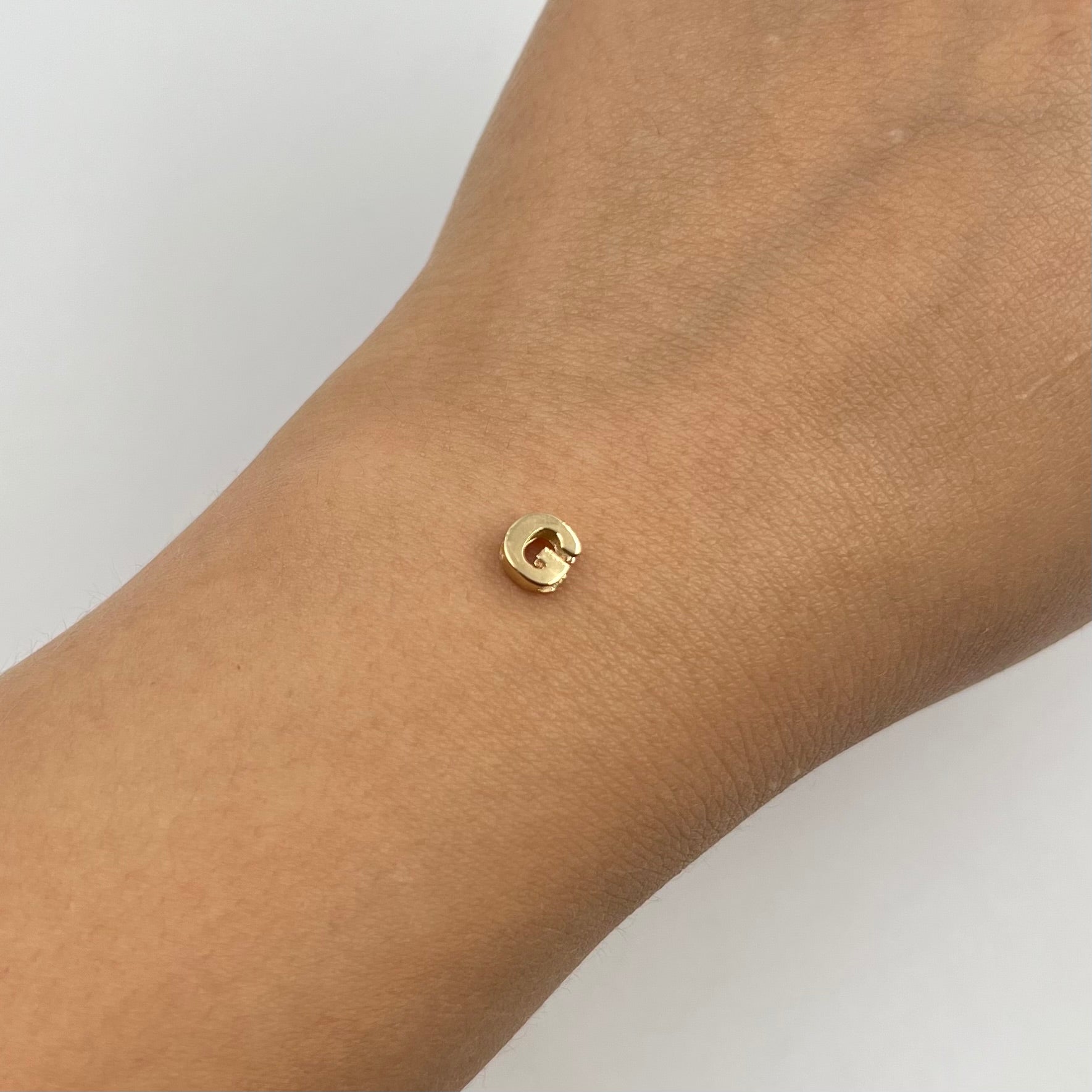 HERRAJE LETRA G ORO AMARILLO 18K 0,38 GR / 6 CM