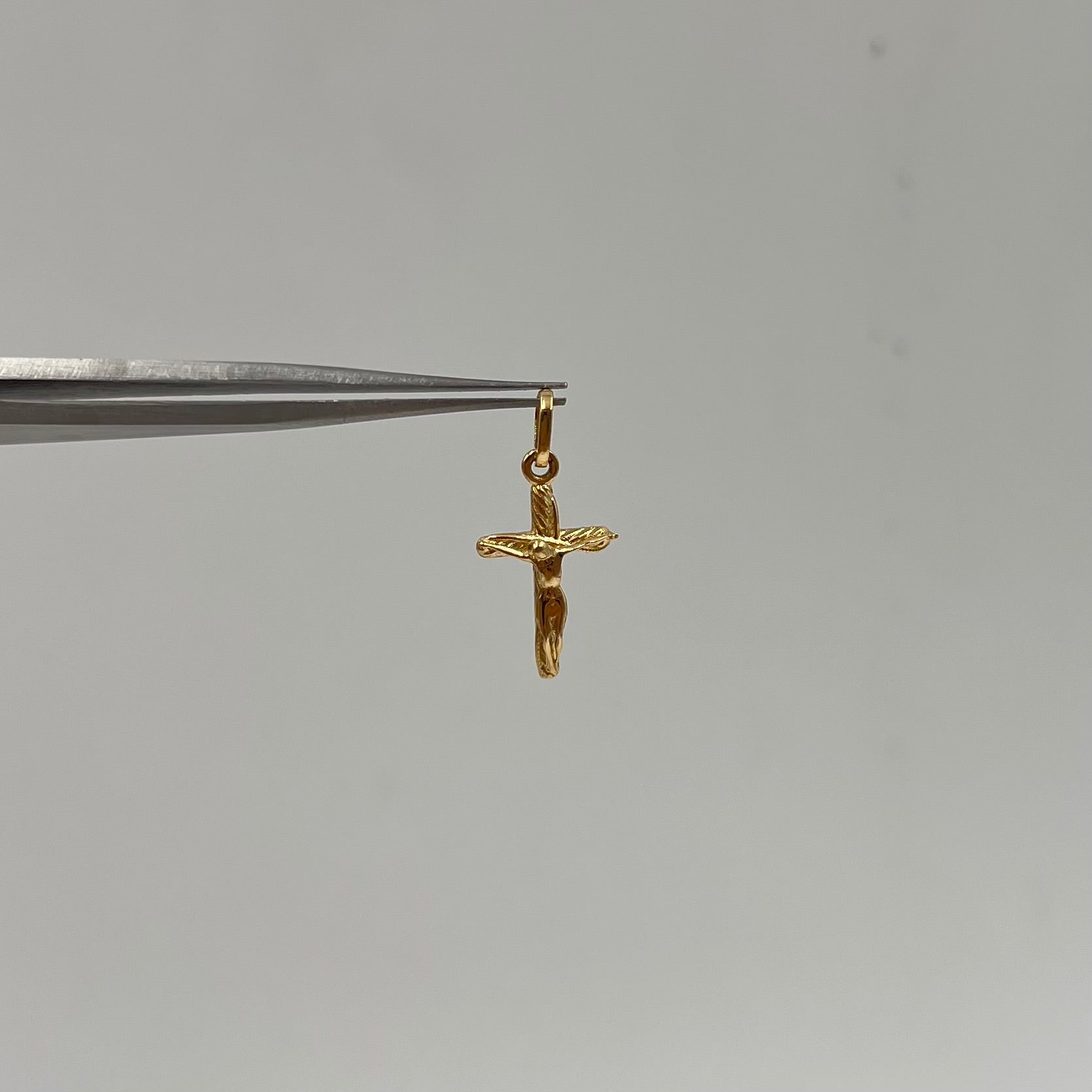 DIJE CRUZ ORO AMARILLO 18K 0,73 GR / 2 MM / 1,6 CM