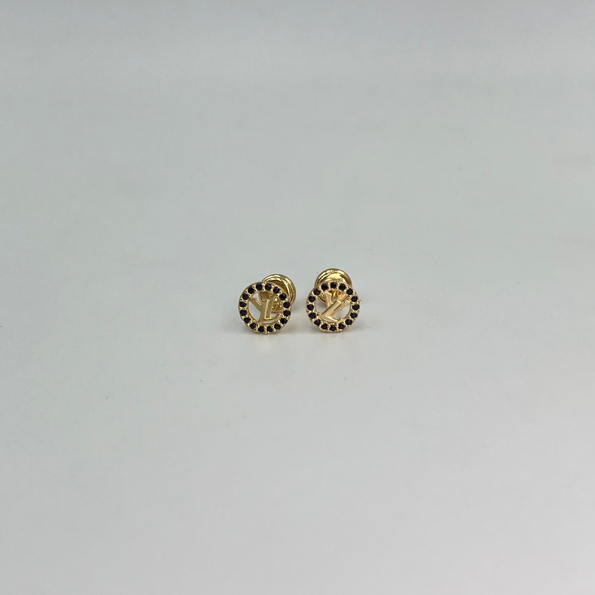 TOPOS LV BORDEADO CIRCONES NEGROS ORO AMARILLO 18K 0,98 GR / 7 MM