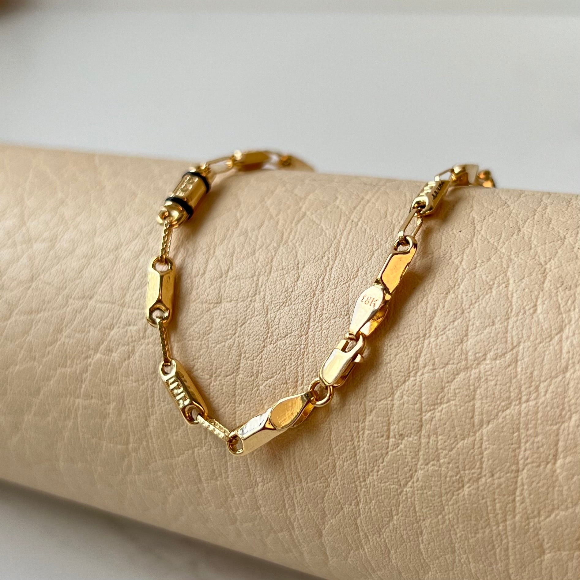 PULSO RUSTICO CAUCHOS BROCHE 0.4 ITALIANO  ORO AMARILLO 18K 3,78 GR / 3,8 MM / 21 CM