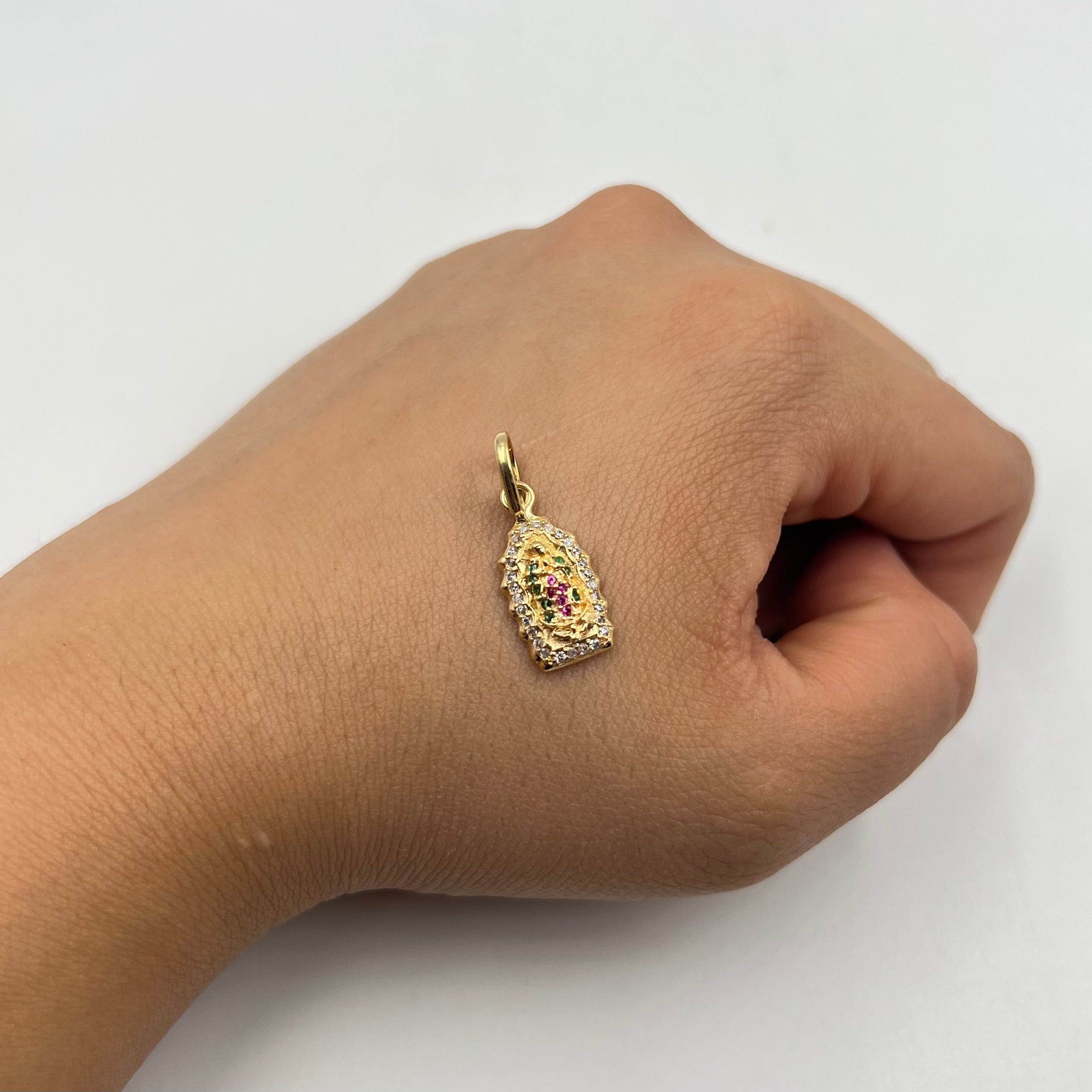 DIJE VIRGEN DE GUADALUPE CASTING  ORO AMARILLO 18K 1,84 GR / 9 MM / 1,8 CM