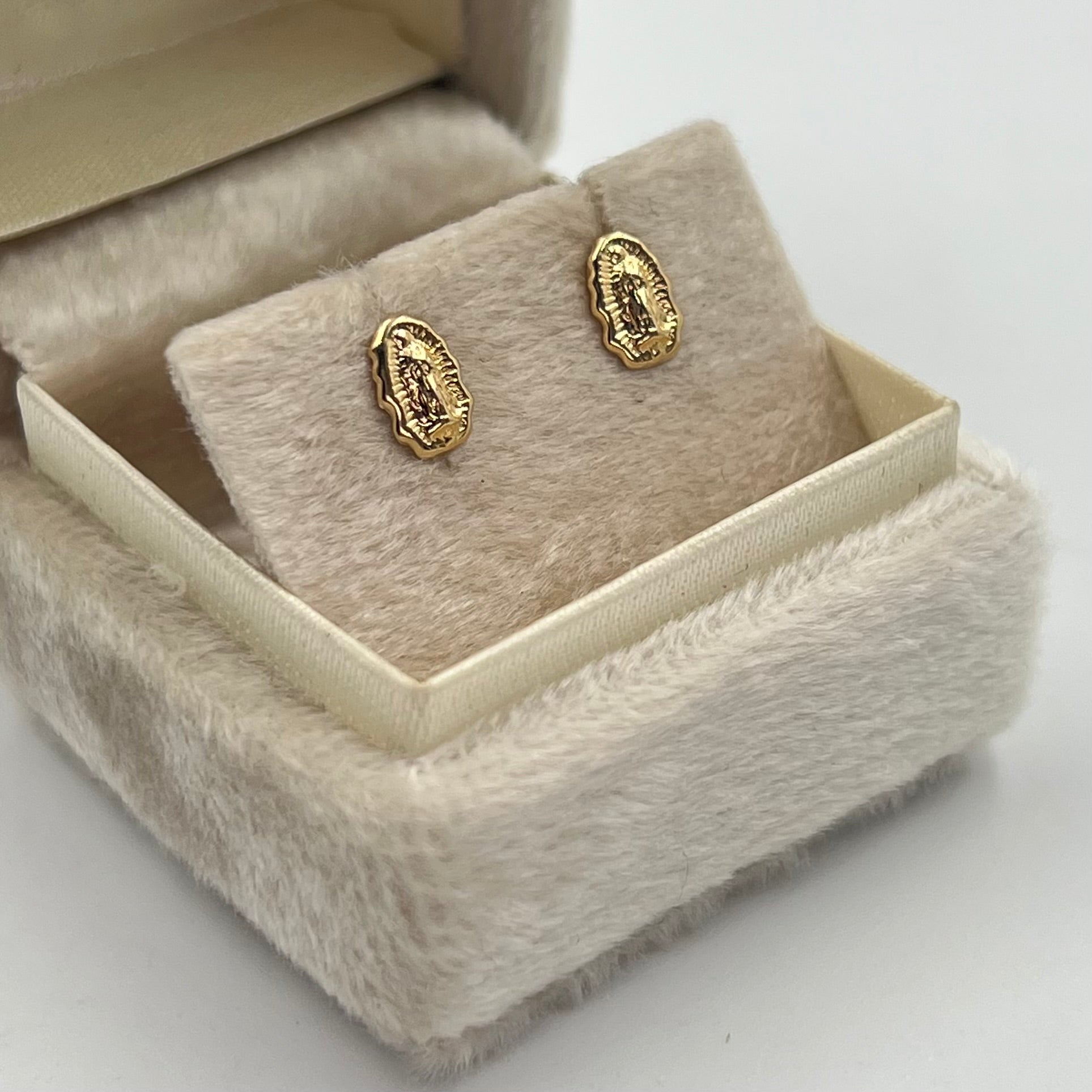 TOPOS VIRGEN DE GUADALUPE SILUETA MINI ORO AMARILLO 18K 0,68 GR / 5 MM