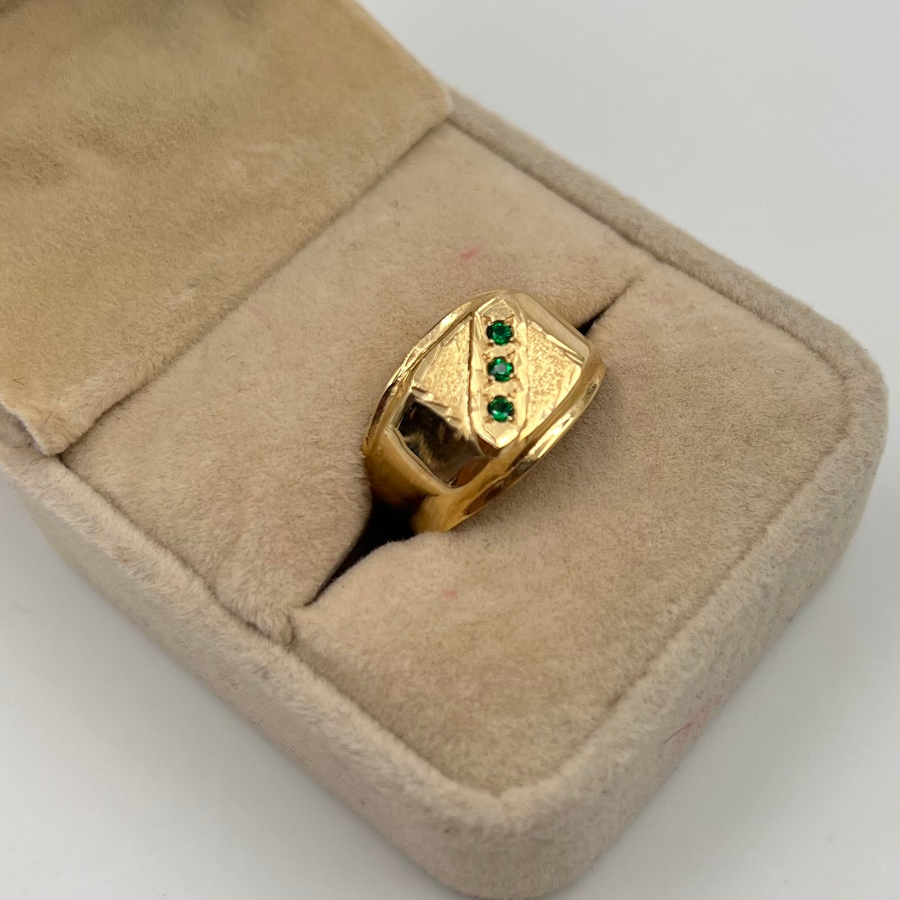 ANILLO TROQUELADO CIRCON VERDE ORO AMARILLO 18K / TALLA 9 / 2,83 GR / 12,5 MM