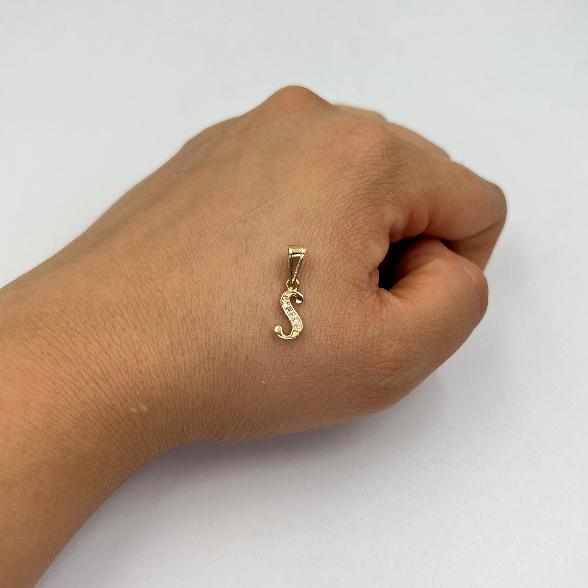 DIJE LETRA S CIRCON BLANCO  ORO AMARILLO 18K 0,47 GR / 5 MM / 1,2 CM