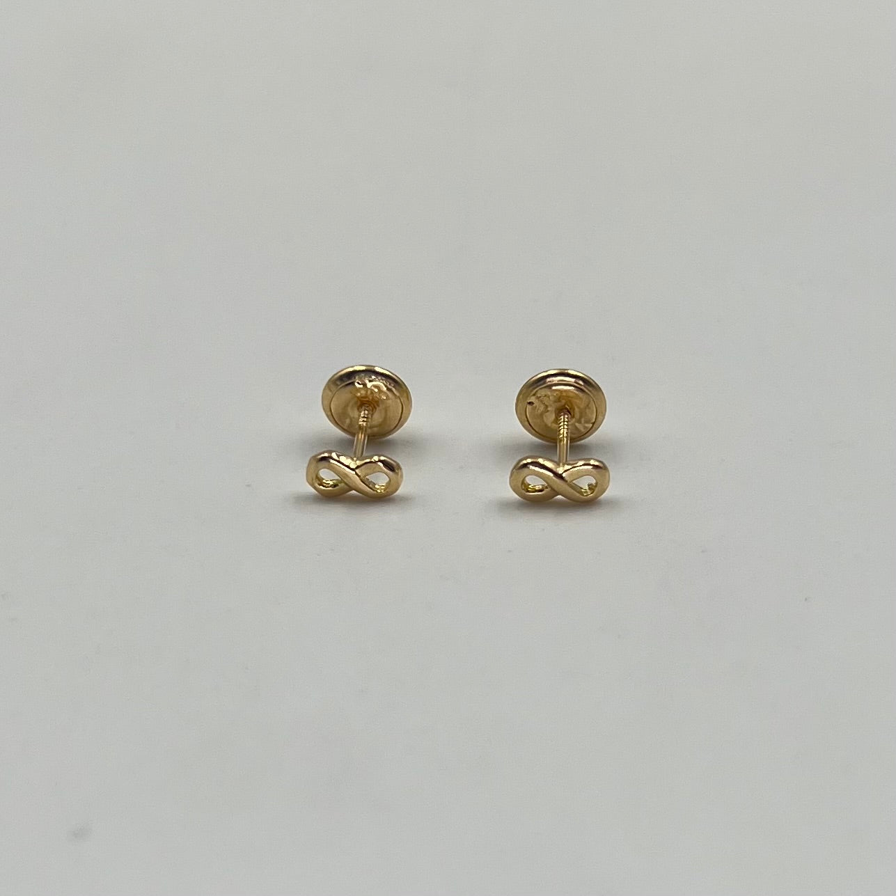 TOPOS INFINITO  ORO AMARILLO 18K 0,63 GR / 6 MM