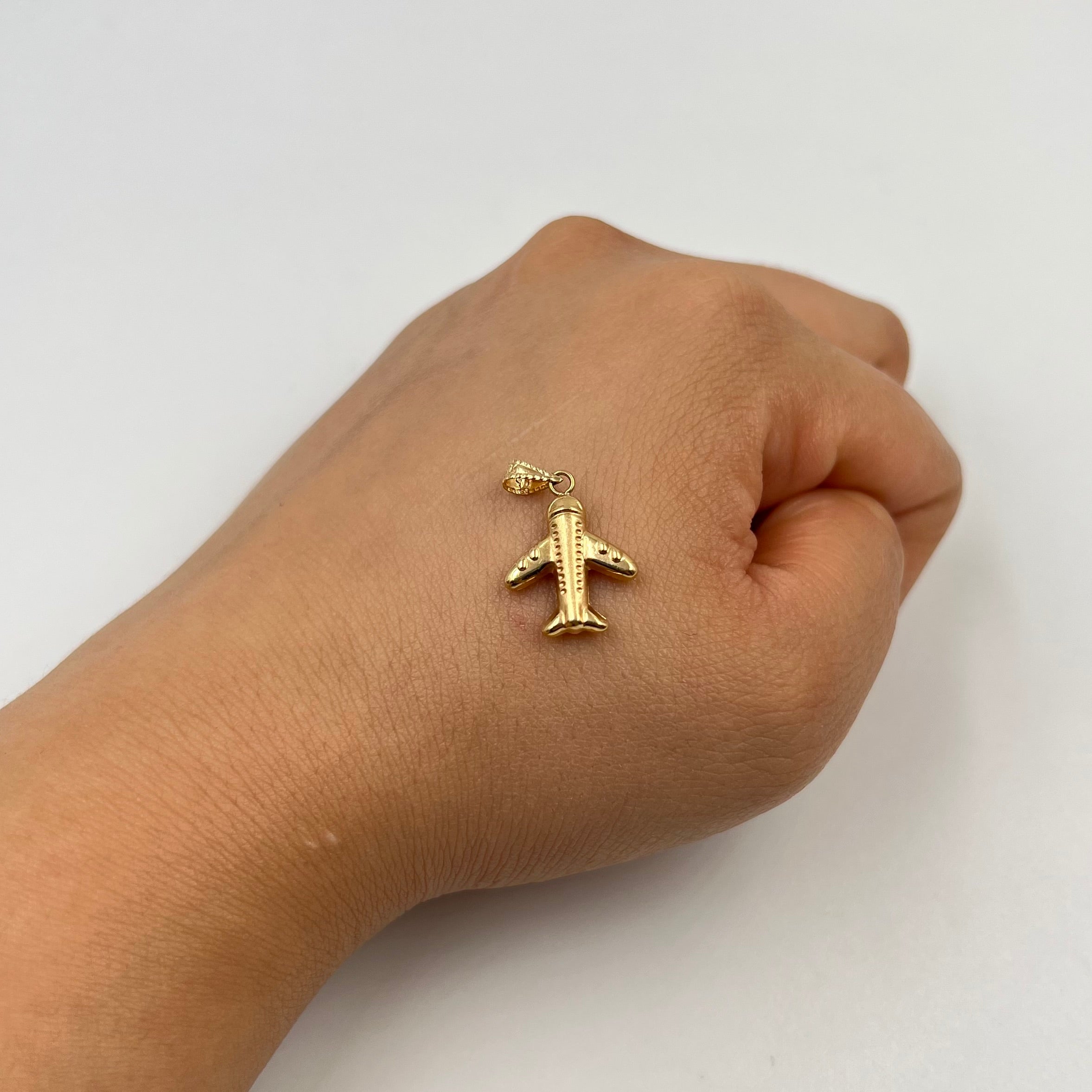 DIJE AVION MATIZADO  ORO AMARILLO 18K 0,69 GR / 6 MM / 1,7 CM