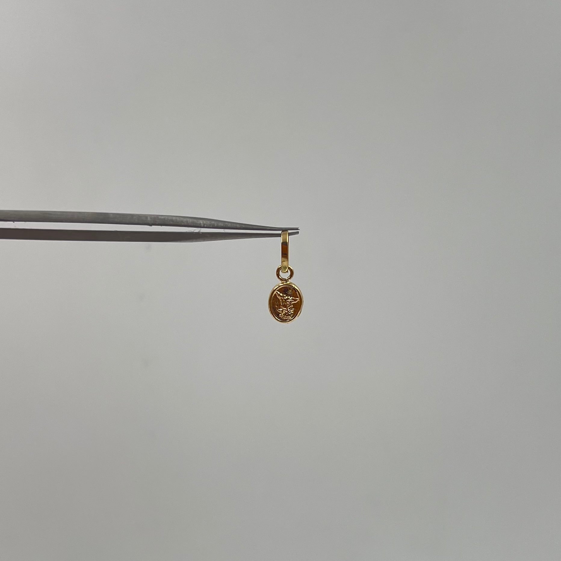 DIJE SAN MIGUEL ARCANGEL  ORO AMARILLO 18K 0,28 GR / 6 MM / 1 CM