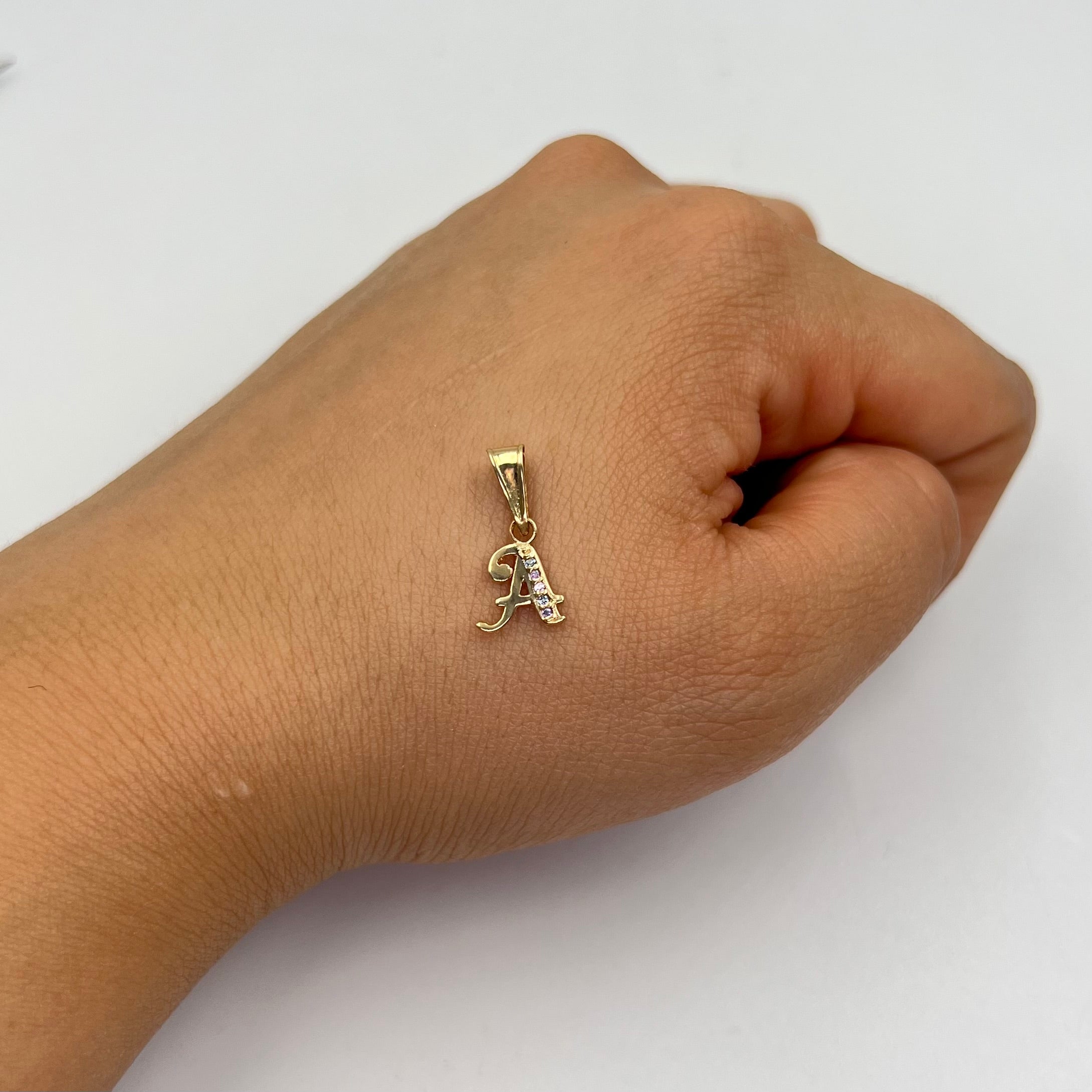 DIJE LETRA A  ORO AMARILLO 18K 0,6 GR / 8 MM / 1 CM