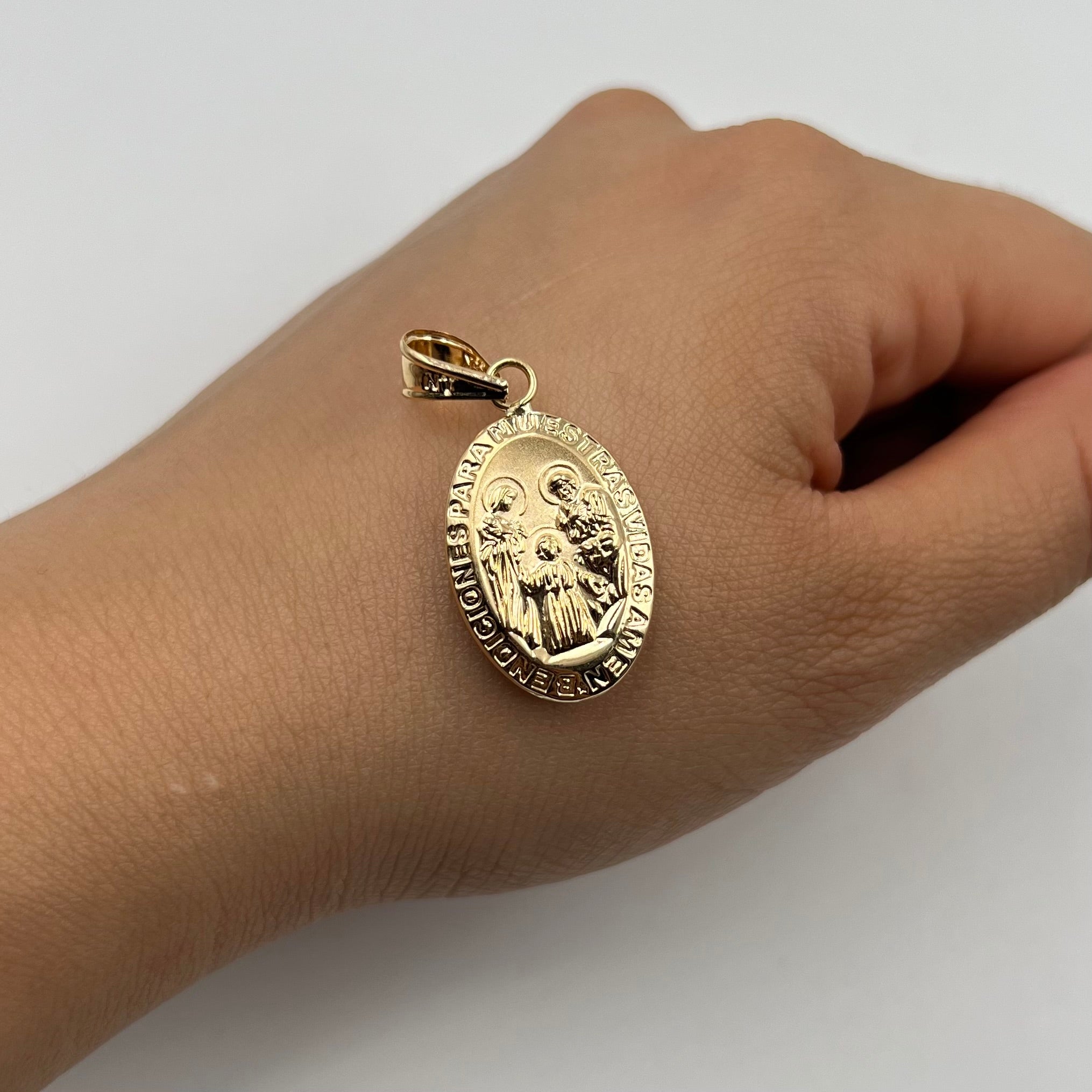 DIJE SAGRADA FAMILIA ORO AMARILLO 18K 1,92 GR / 16 MM / 2,8 CM