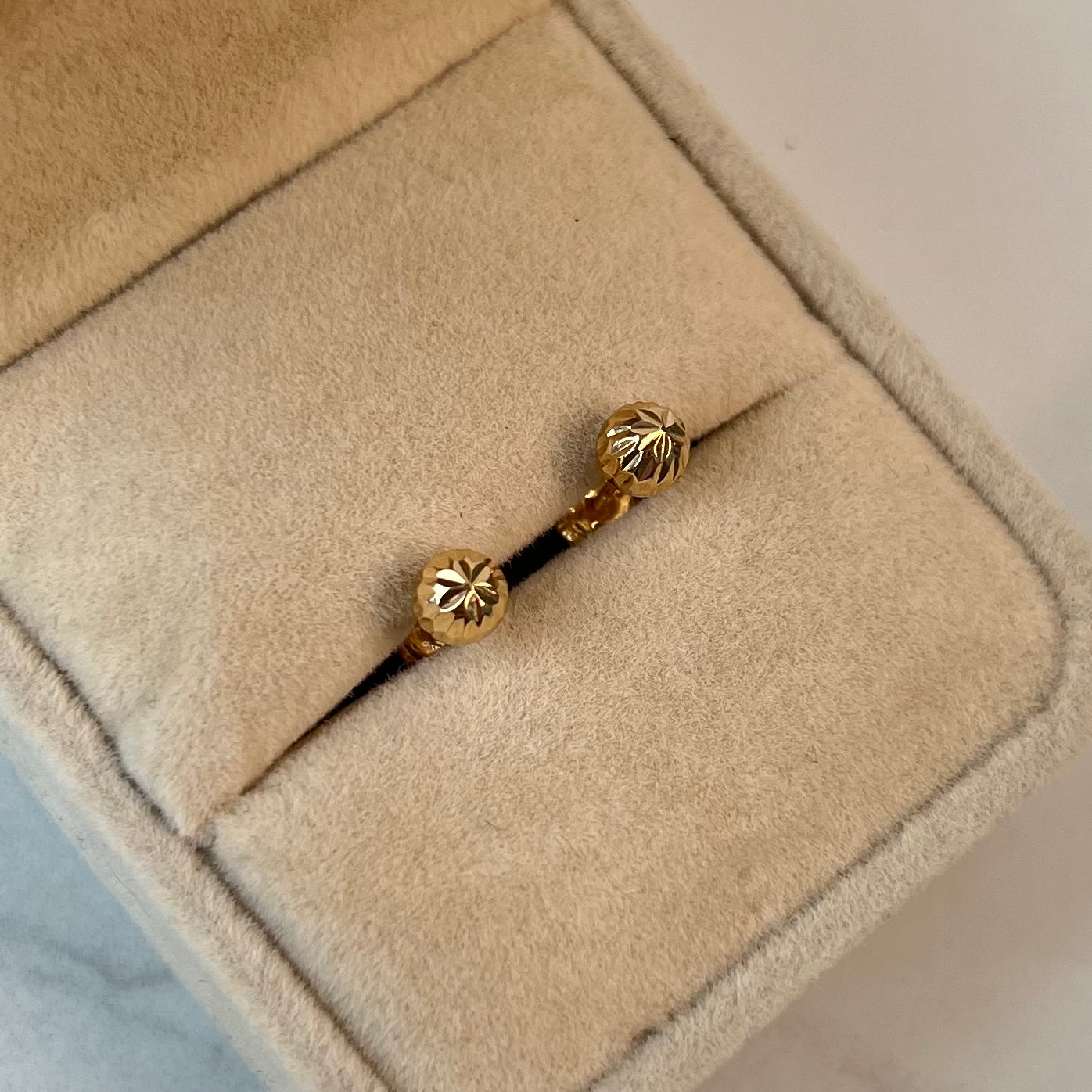 TOPOS BOLA DIAMANTADA  ORO AMARILLO 18K 0,66 GR / 5 MM